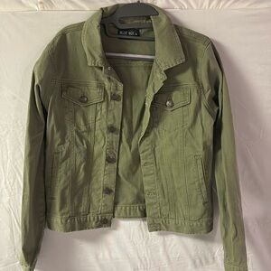 Woman’s light jacket